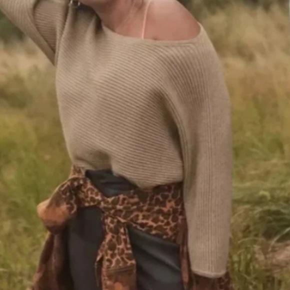 Anthropologie Black Ribbed Boat Neck Crop Sweater, L - Picture 4 of 8